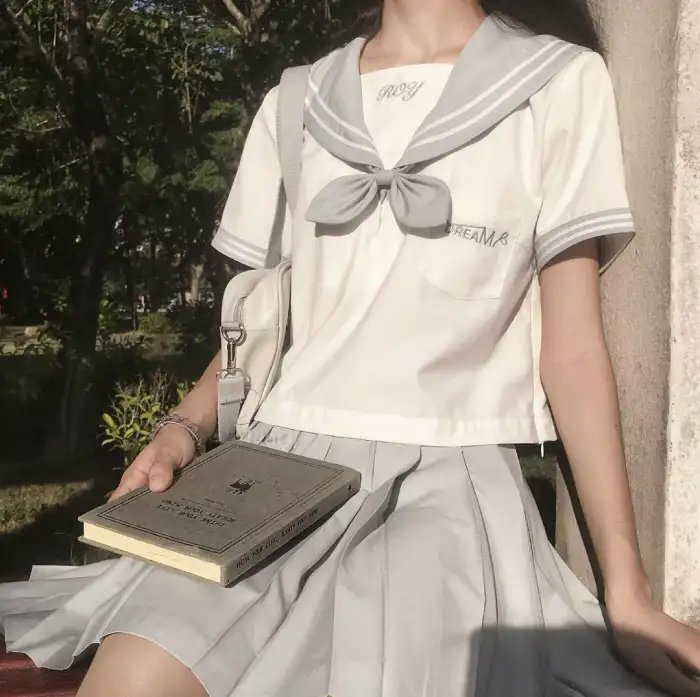 蕾丝炸弹